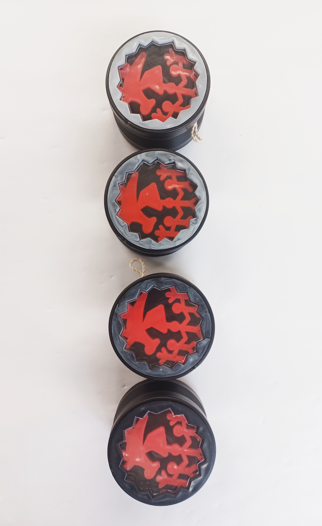 Multiple completed yo-yos